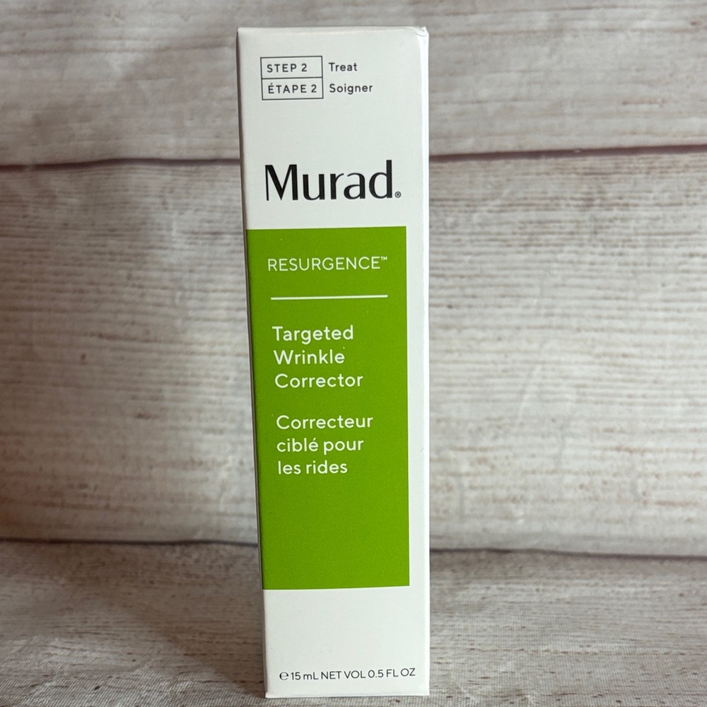 Murad Resurgence Wrinkle Corrector in White and Green